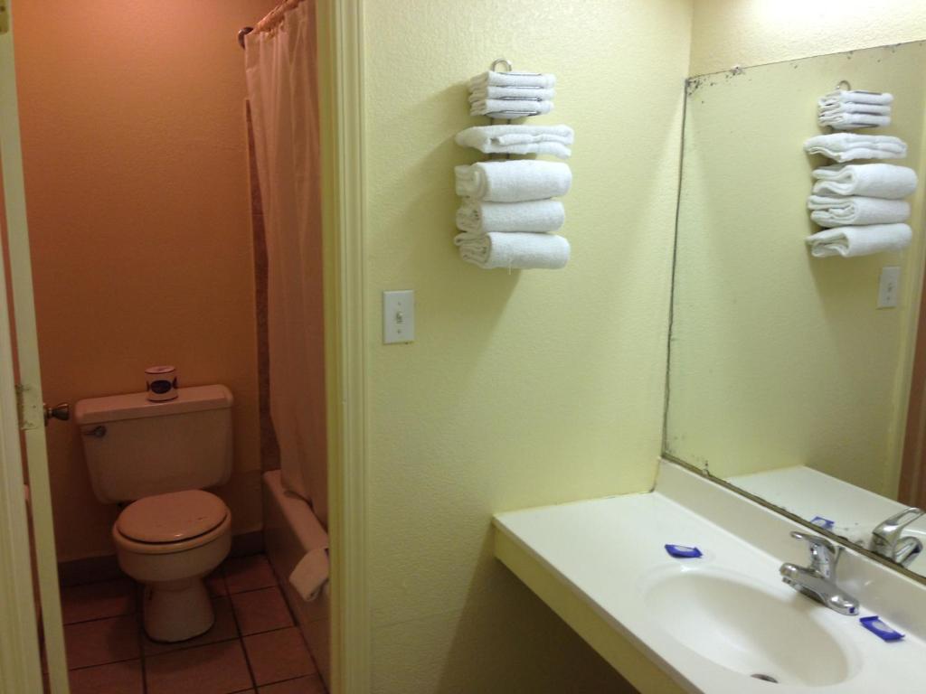 Super 7 Inn-Siloam Springs חדר תמונה